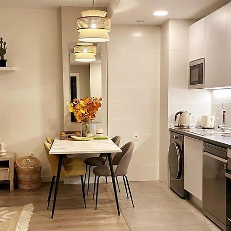 Nuevo Moderno Apartamento De Lujo セビリア エクステリア 写真