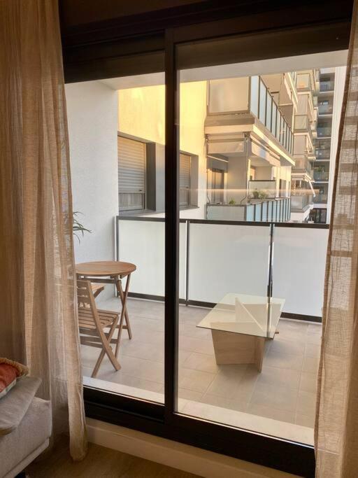 Nuevo Moderno Apartamento De Lujo セビリア エクステリア 写真