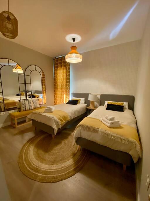 Nuevo Moderno Apartamento De Lujo セビリア エクステリア 写真